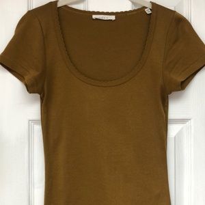Doen Brigitte short sleeve tee, Oak, size small